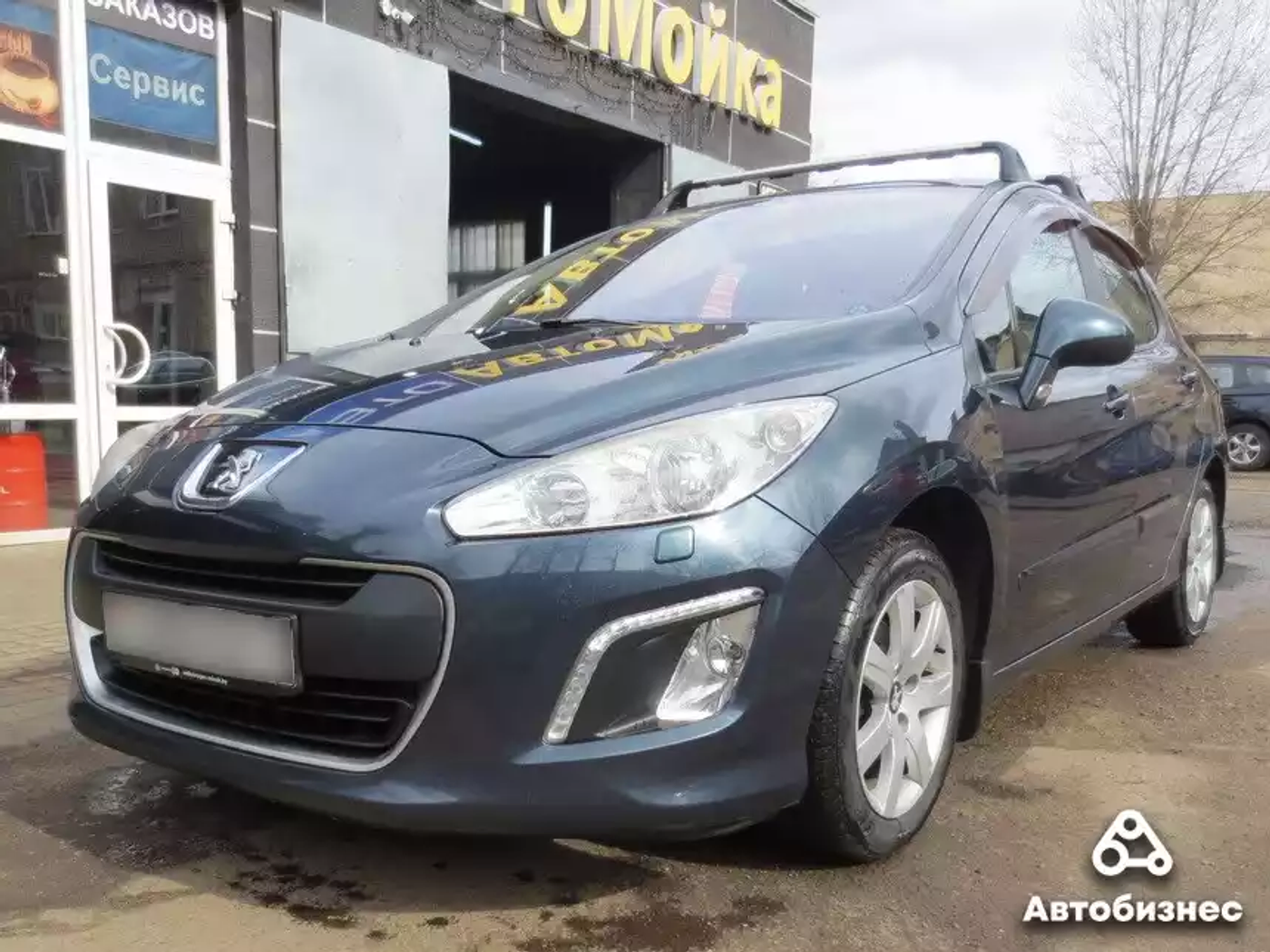 «Мотор – единственный недостаток этого автомобиля». Мнение владельца Peugeot 308