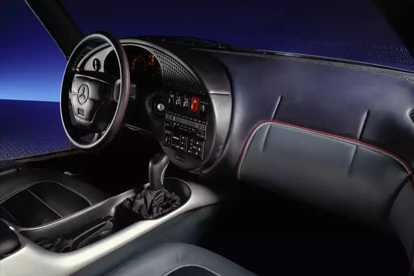 Слишком технологичный? История суперкара Mercedes, который был в шаге от серии