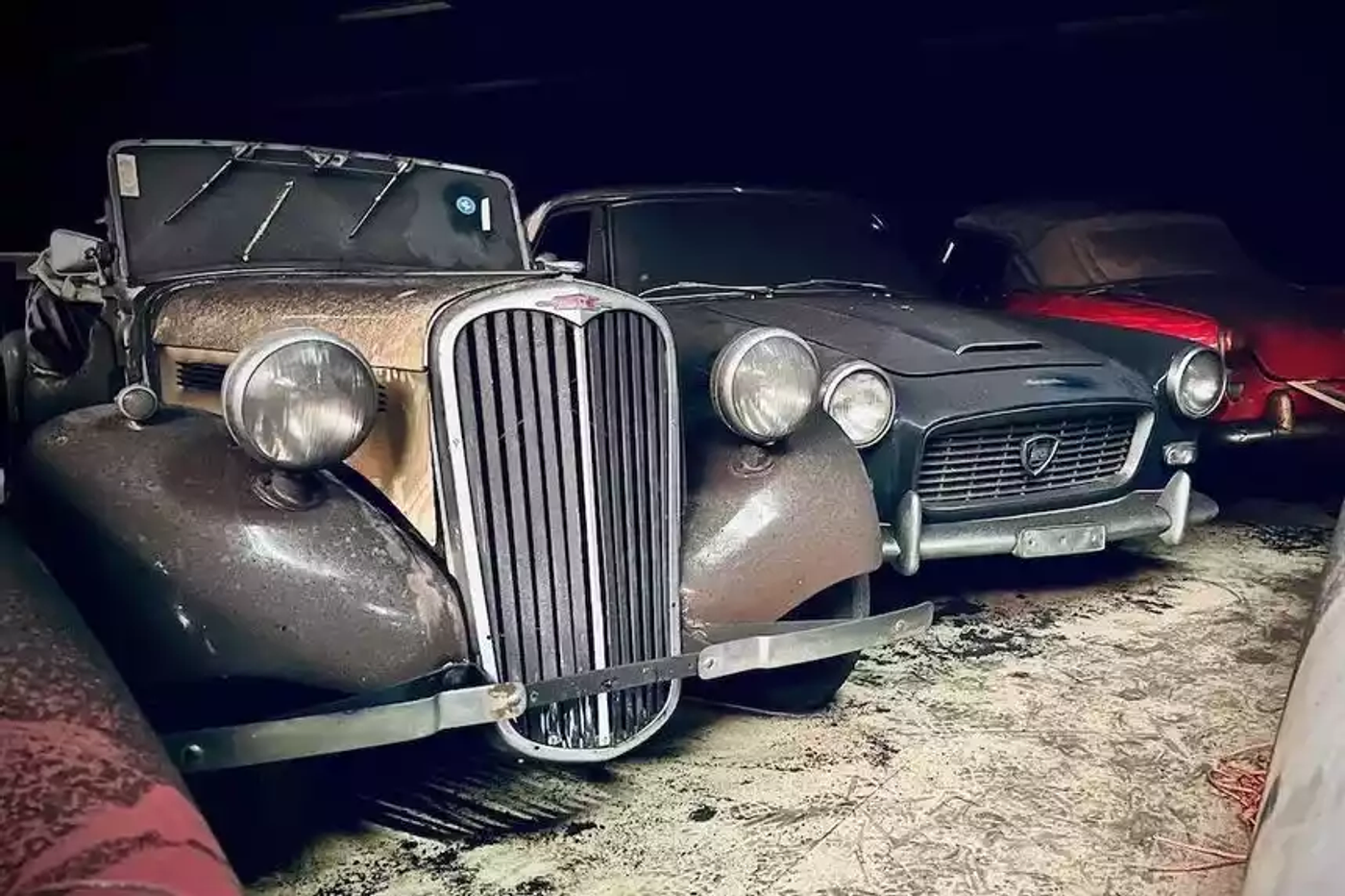Секретная коллекция из 230 раритетных автомобилей выставлена на аукцион