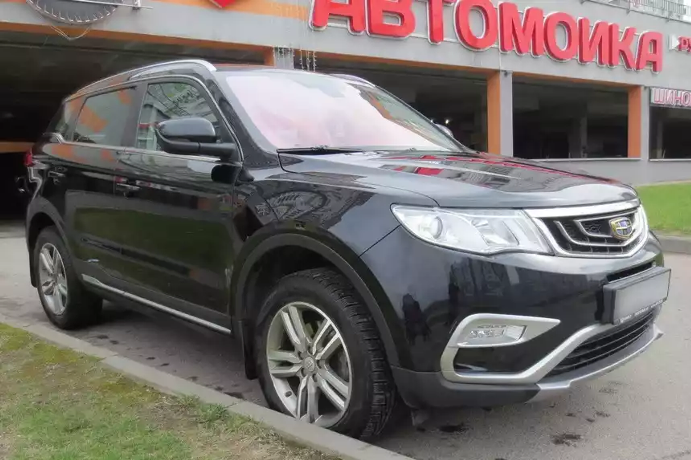 «Надежностью однозначно доволен». Мнение владельца Geely Atlas