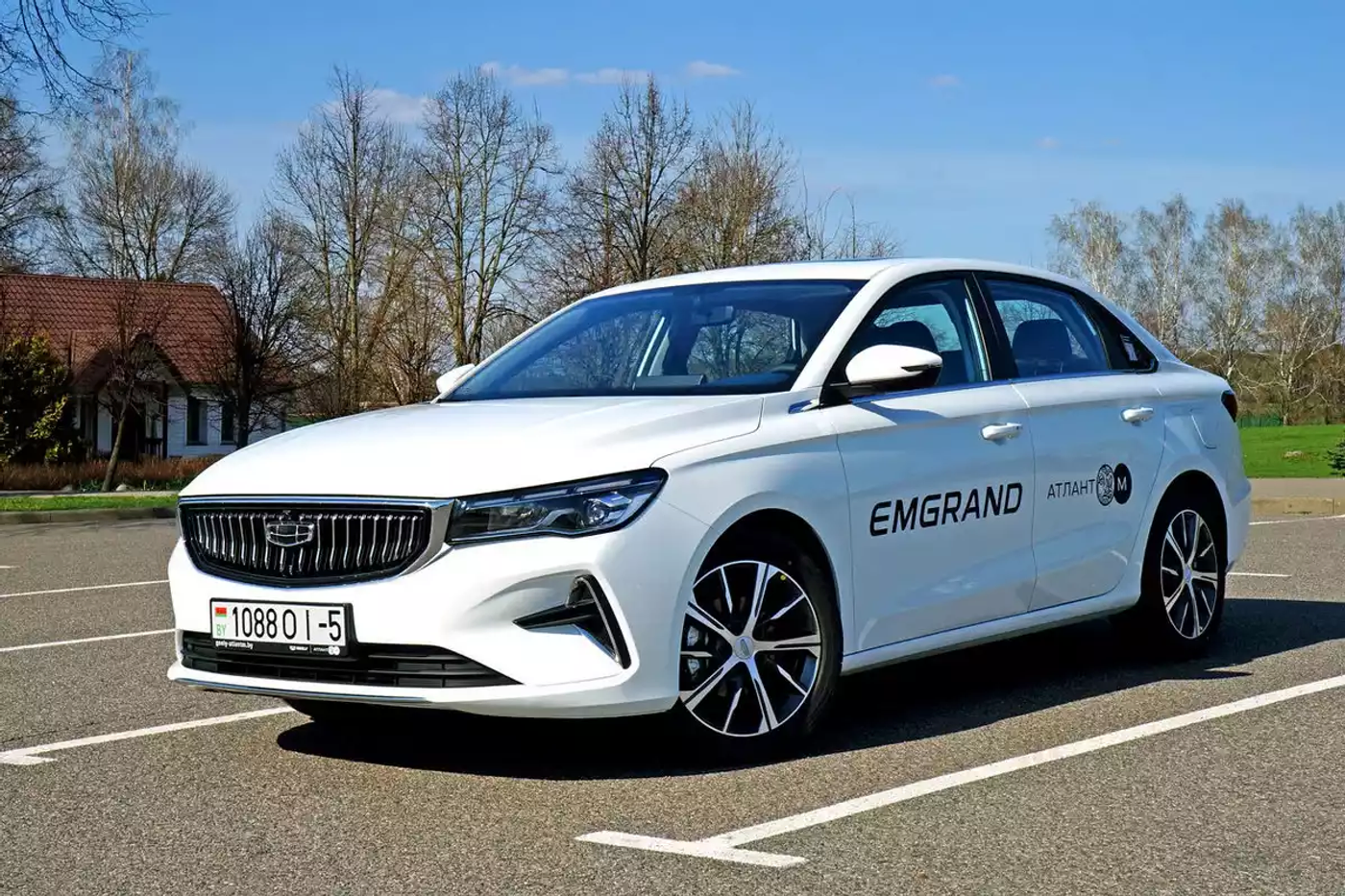 «Разборка» Geely Emgrand: новый народный автомобиль?