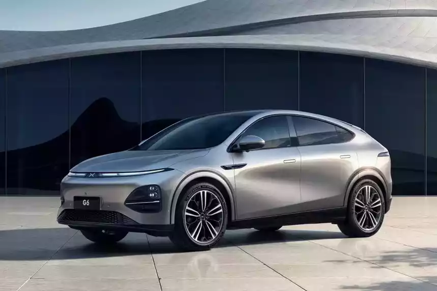 кроссовер Xpeng G6