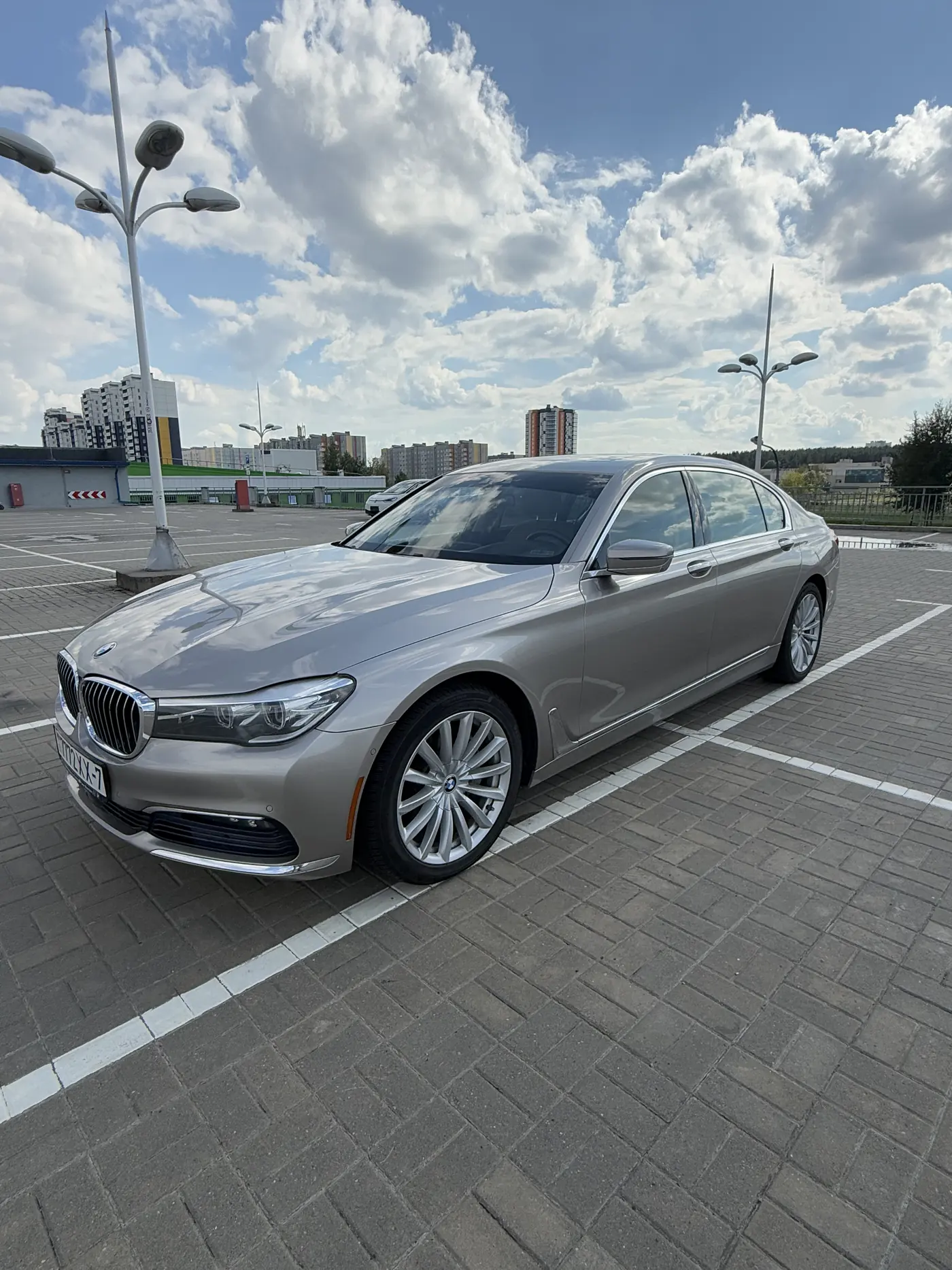 BMW 7 series VI (G11/G12), 2016