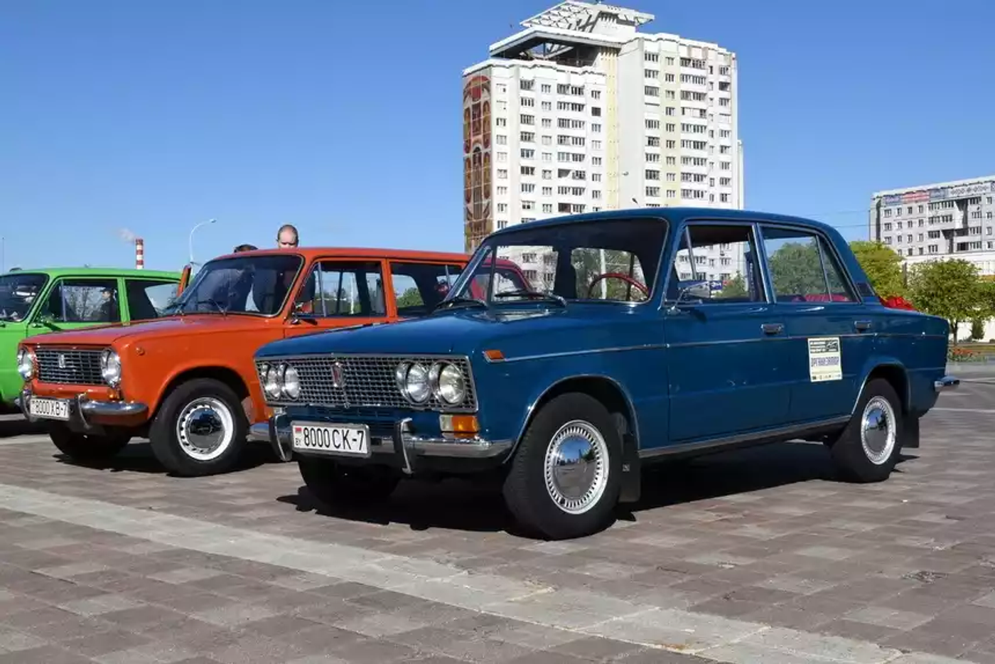 Старые, редкие, просто красивые – классические автомобили на фестивале «Ретро-Минск»