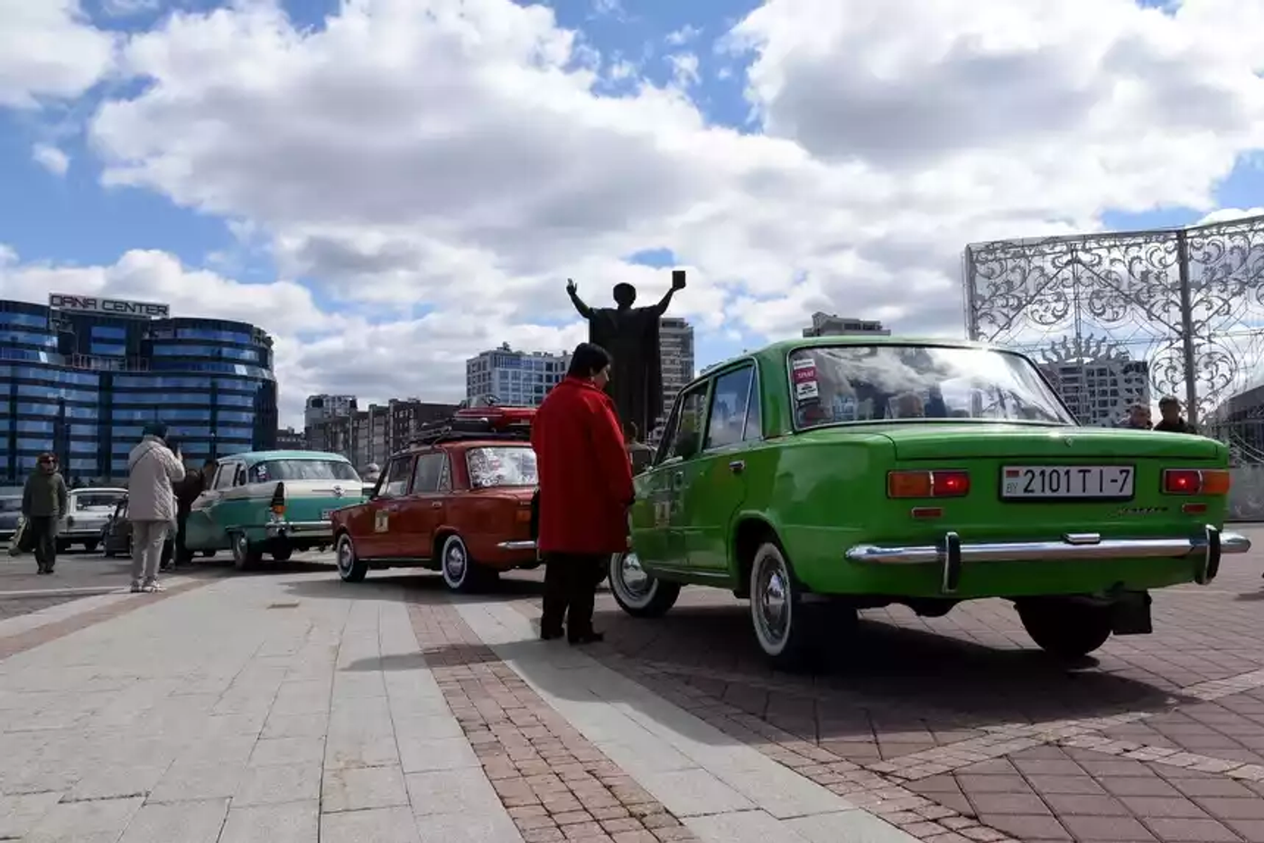 Старые, редкие, просто красивые – классические автомобили на фестивале «Ретро-Минск»