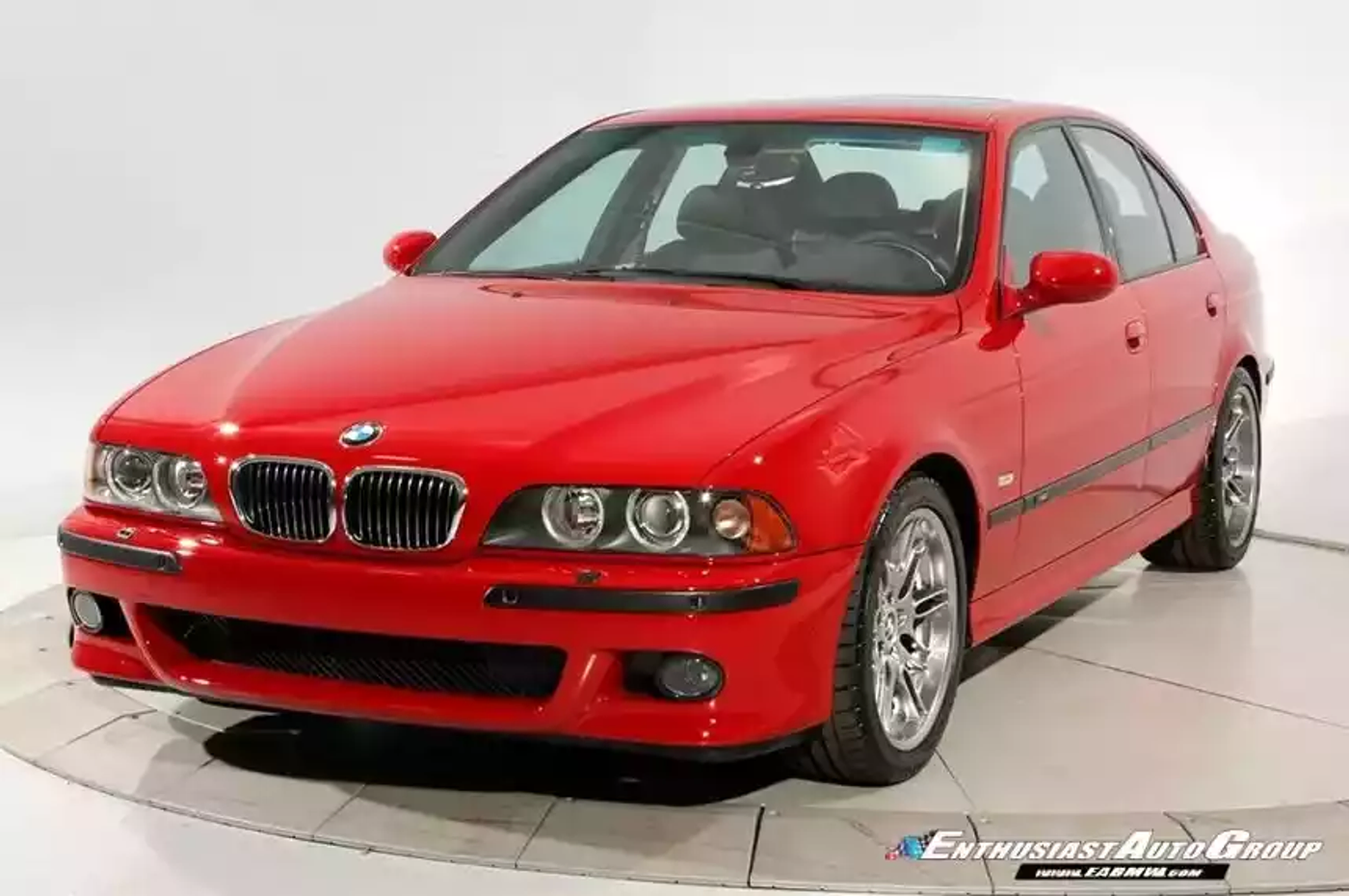 Кому достанется идеальный BMW M5 поколения E39