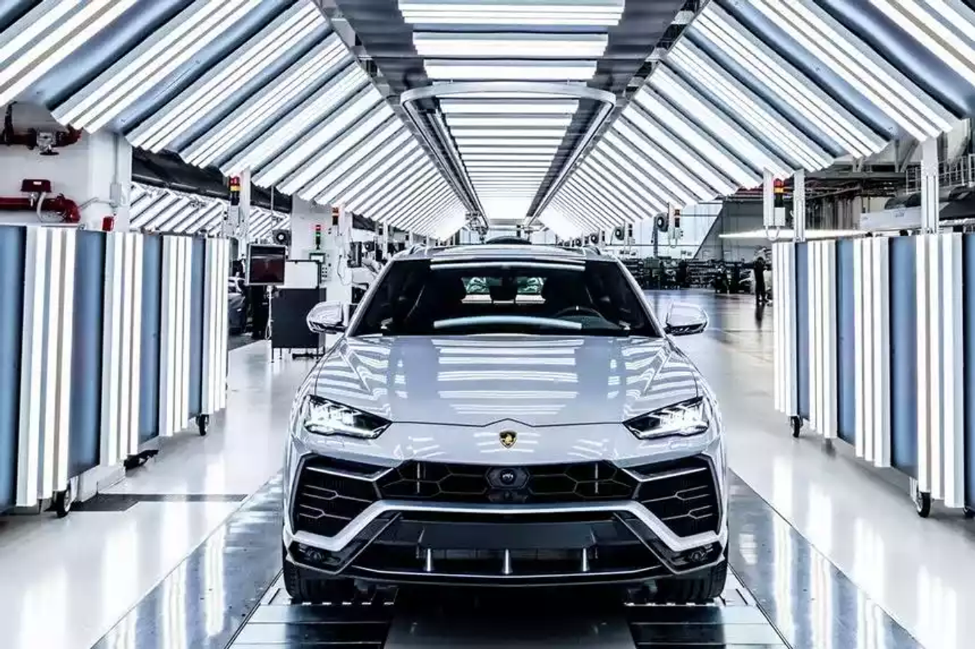 60-летие Lamborghini: бык, бросивший вызов лучшим