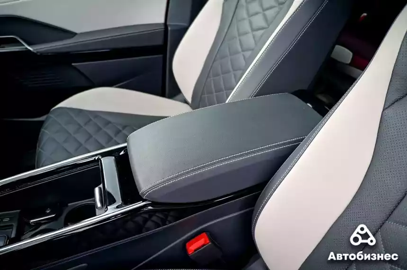 Volkswagen ID.6 Crozz подлокотник
