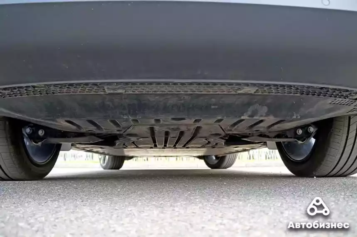 Volkswagen ID.6 Crozz днище