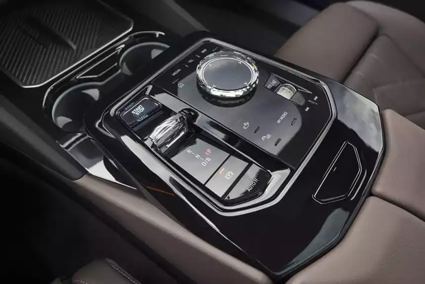 BMW 5-й серии: новое поколение представлено официально