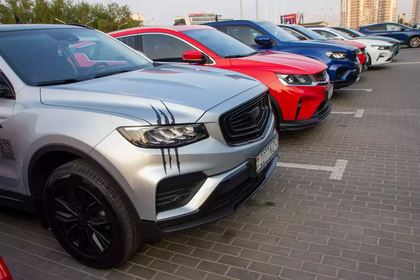 «Гнили Geely старых генераций». О чем говорят владельцы китайских машин