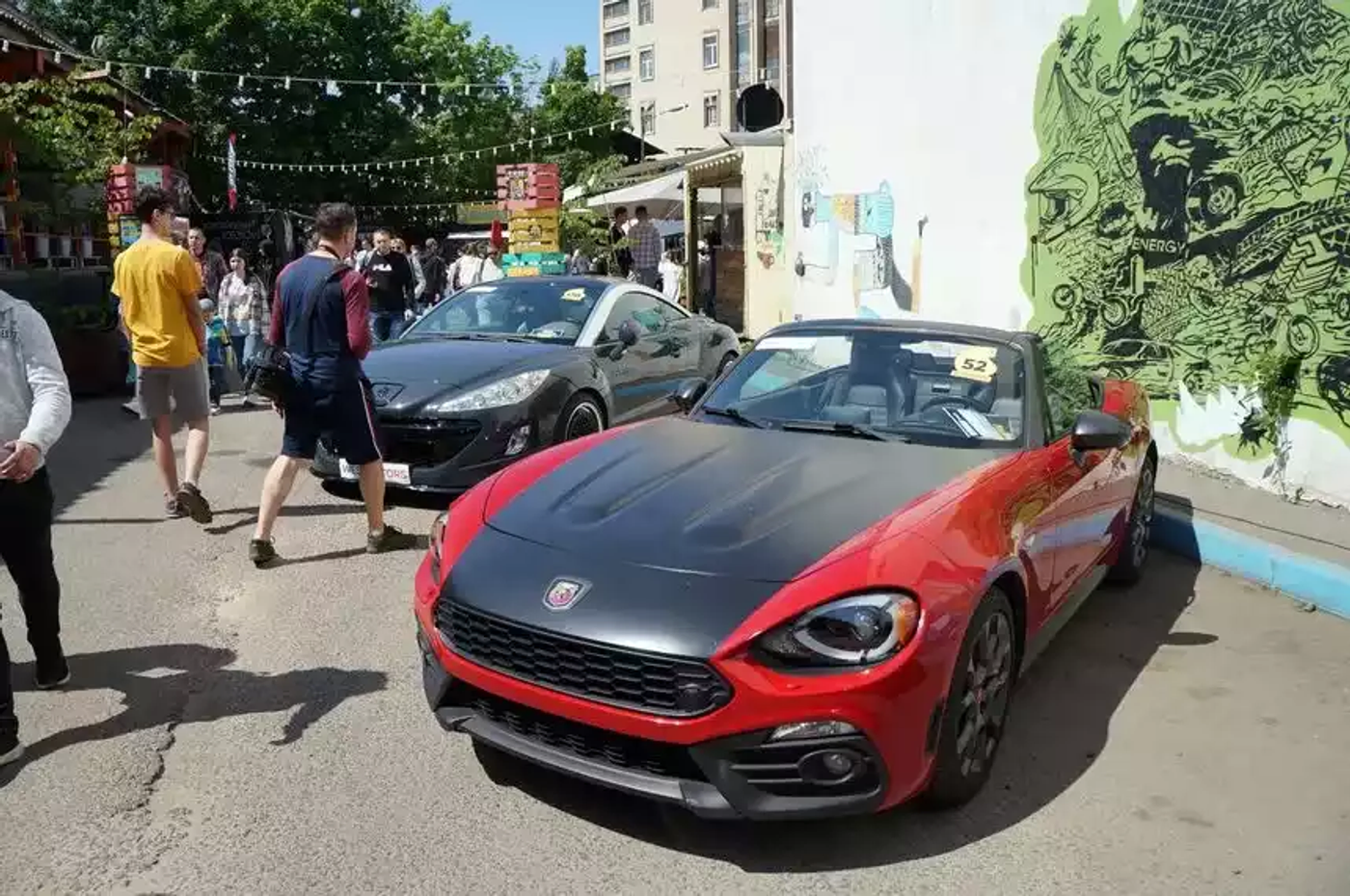Жара в «Песочнице». Что показывали на выставке «Автожара 3.0»