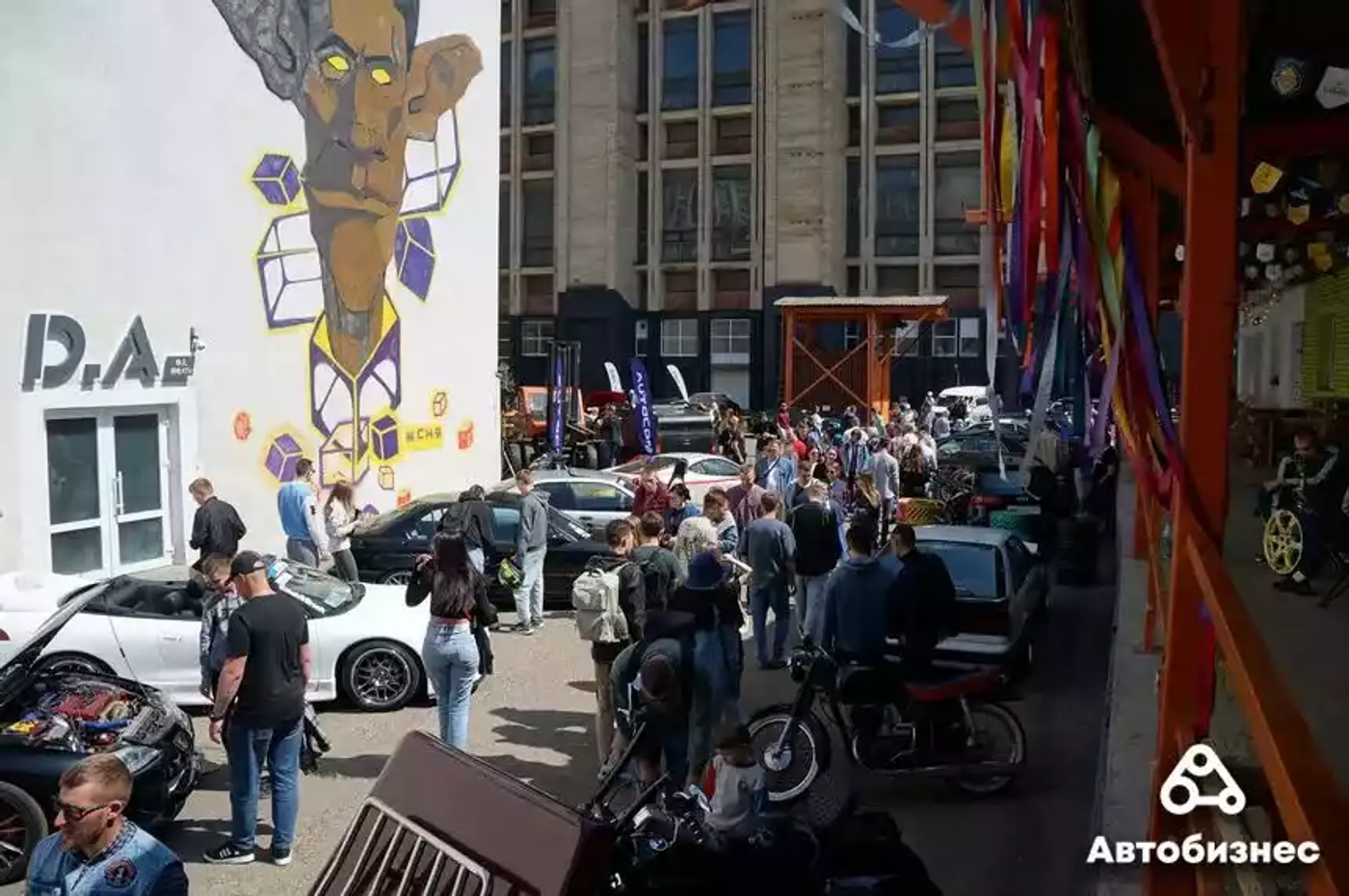 Жара в «Песочнице». Что показывали на выставке «Автожара 3.0»