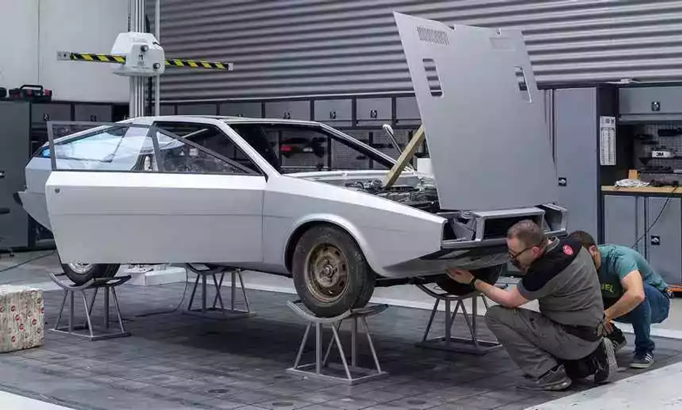 Конкурс элегантности: «клоунский башмак» BMW и другие премьеры