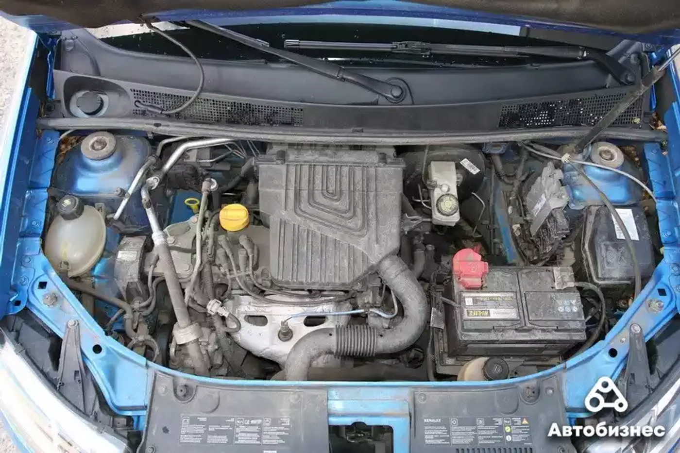 «Главное, что ездит и не ломается». Что говорят о Renault Logan