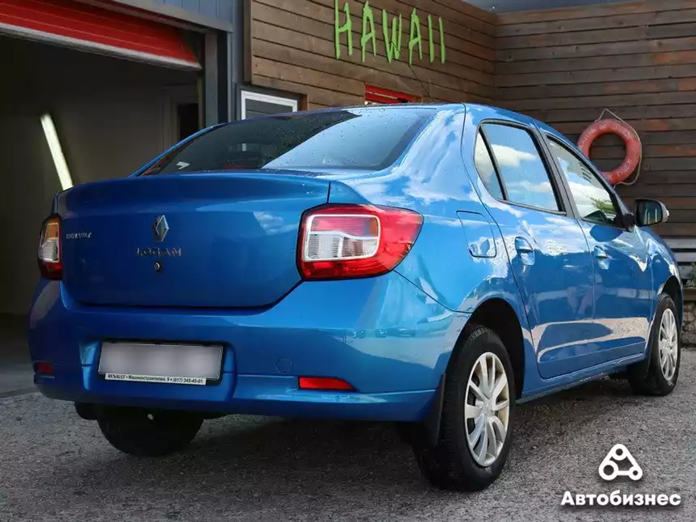 «Главное, что ездит и не ломается». Что говорят о Renault Logan
