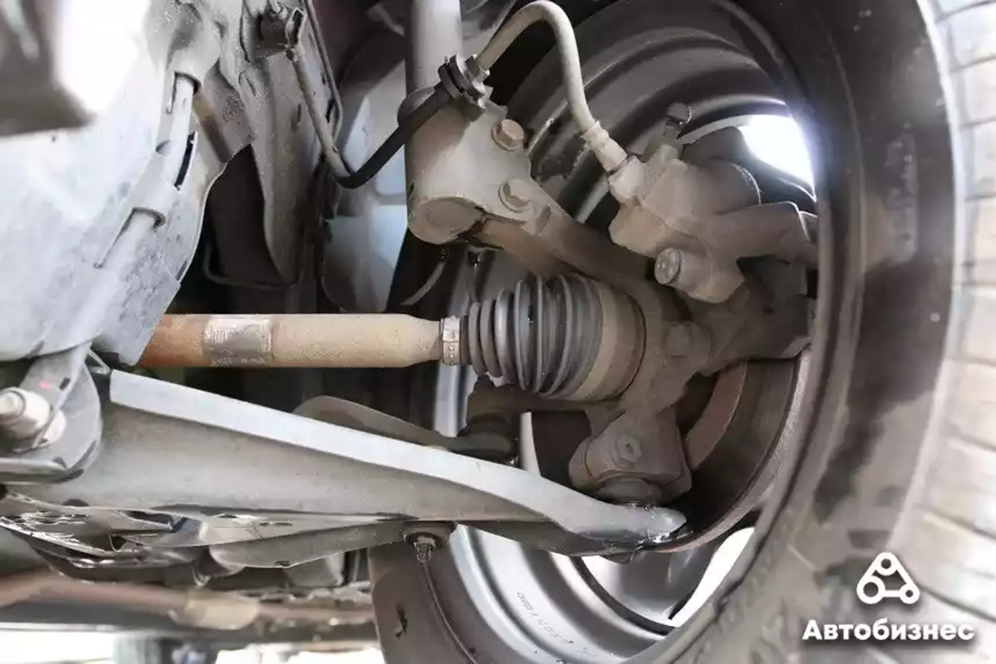 «Главное, что ездит и не ломается». Что говорят о Renault Logan