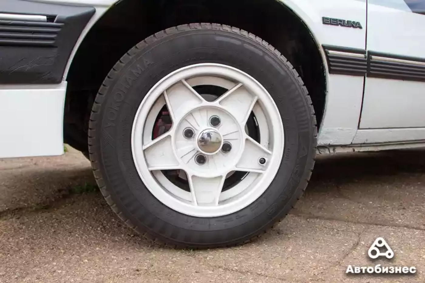 «Нонсенс, что здесь нет ржавчины». Изучаем идеальный 41-летний Opel Ascona