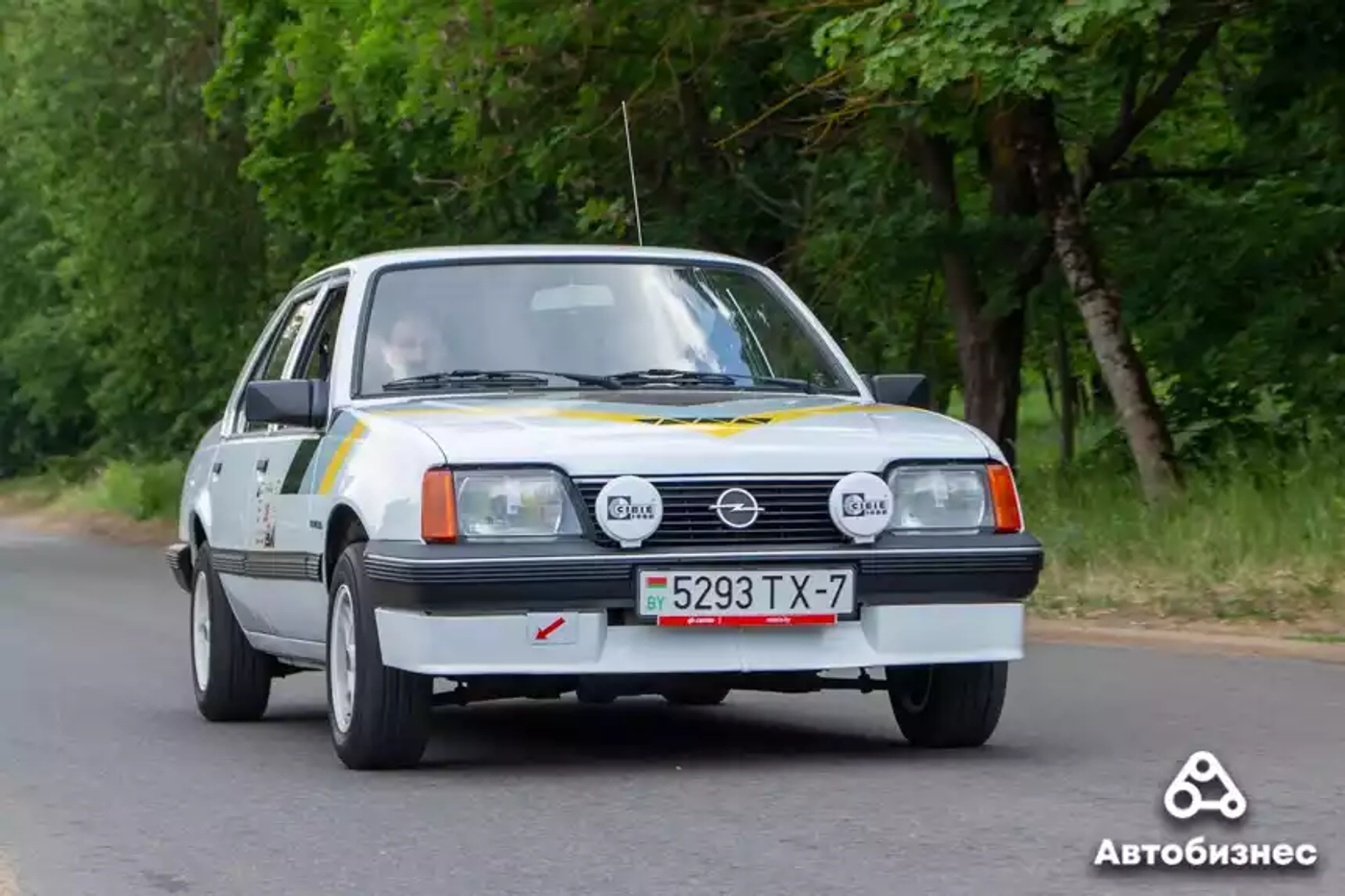 «Нонсенс, что здесь нет ржавчины». Изучаем идеальный 41-летний Opel Ascona