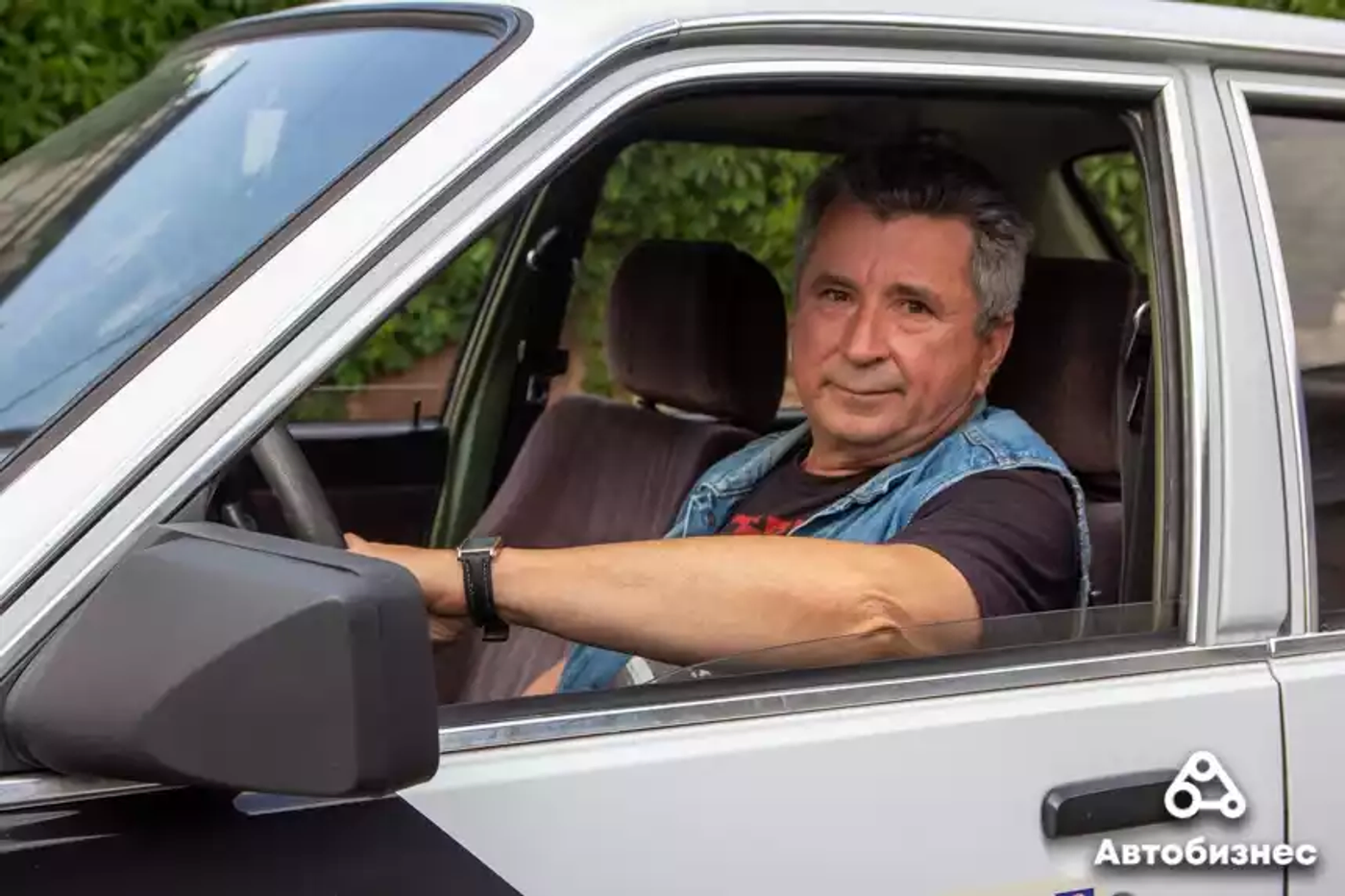 «Нонсенс, что здесь нет ржавчины». Изучаем идеальный 41-летний Opel Ascona