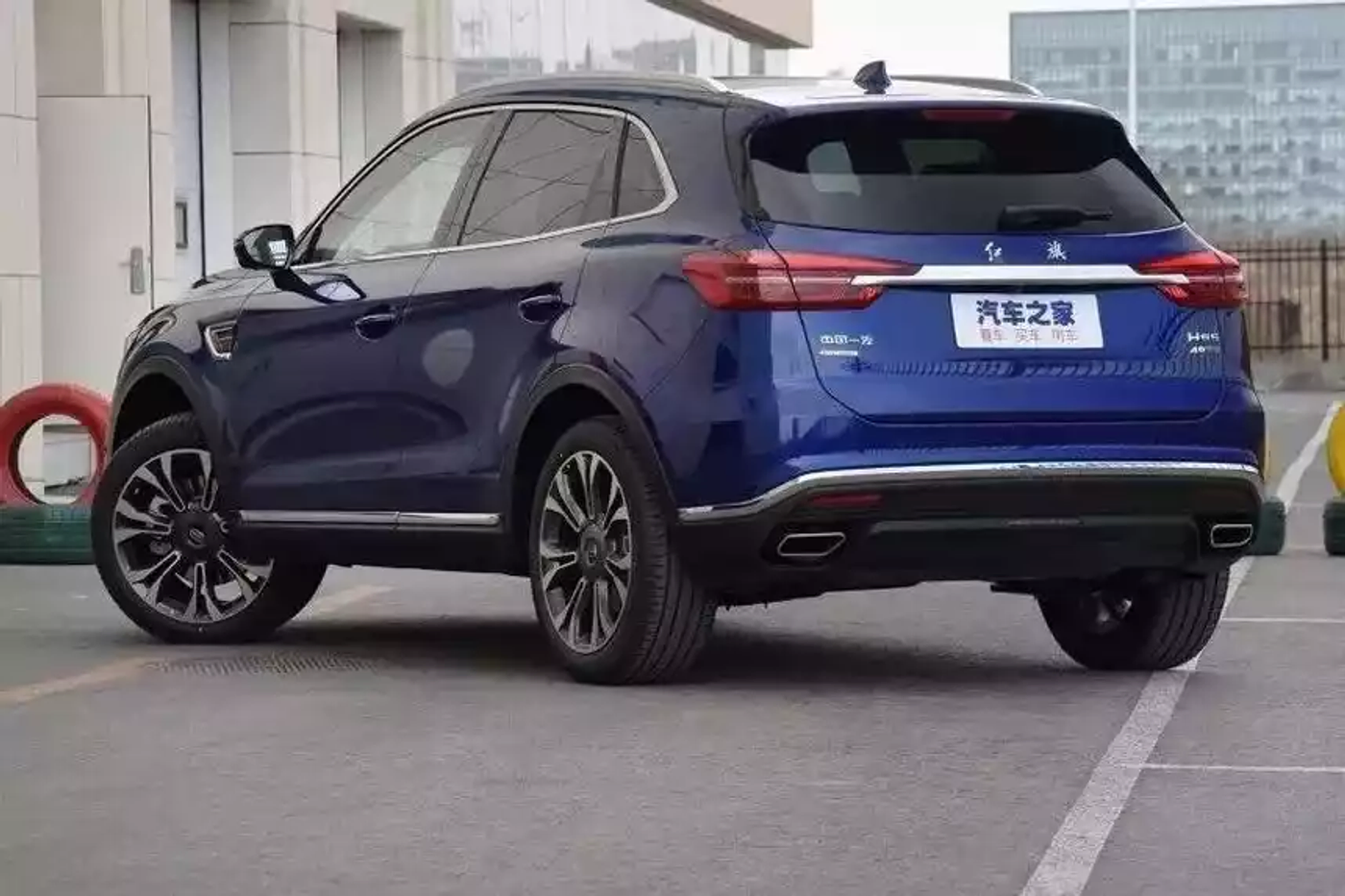 Планы на сборку в Беларуси: Hongqi официально пришел в нашу страну