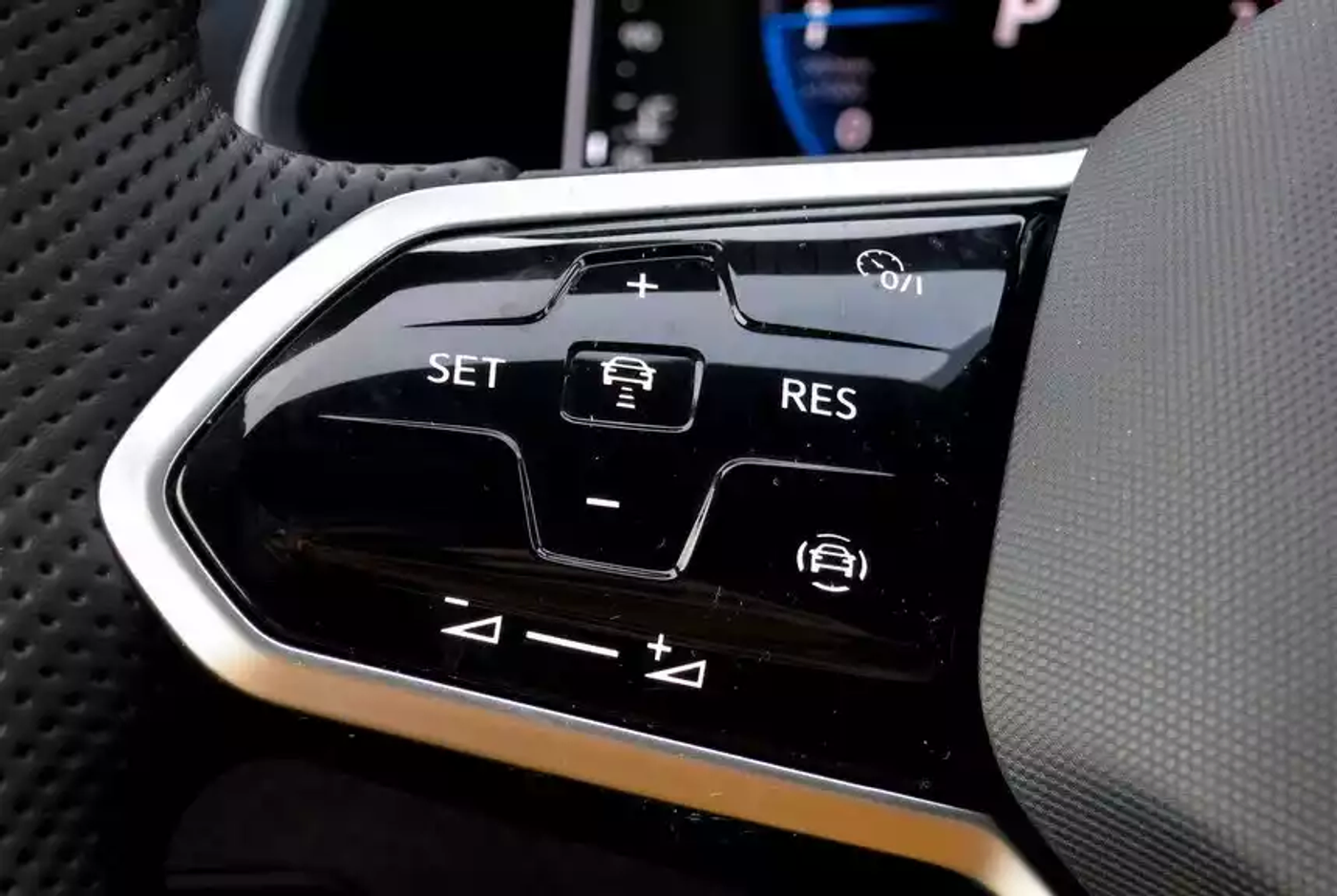 Volkswagen избавляется от сенсорных кнопок в ответ на критику пользователей