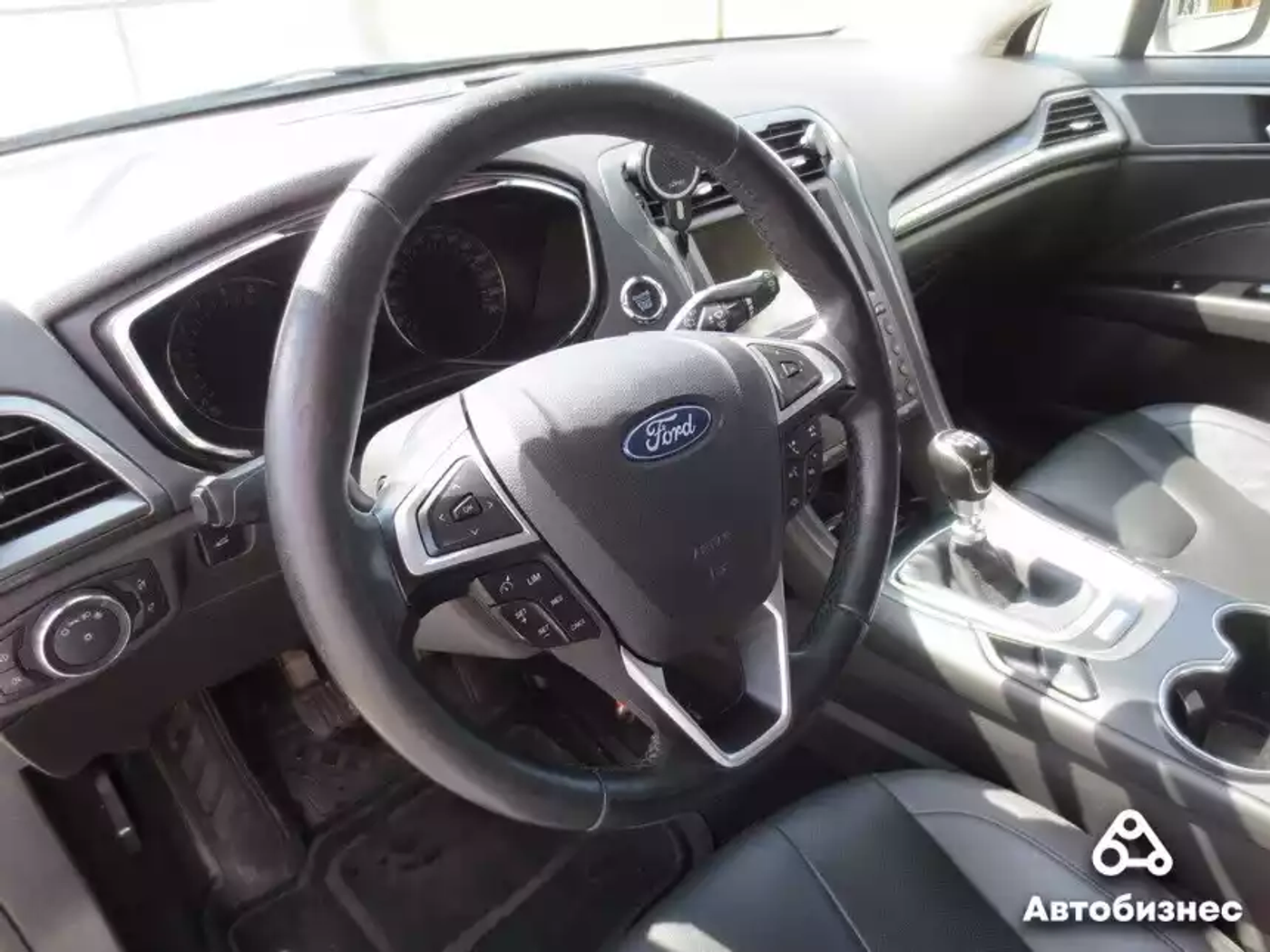 «В недостатках – климат-контроль и руль». Мнение владельца Ford Mondeo