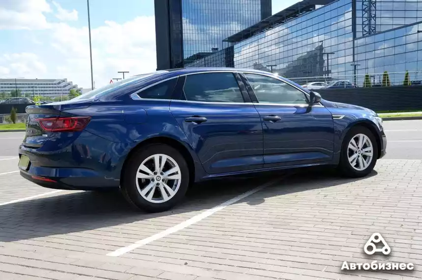 Купить подержанный Renault Talisman – и не пожалеть: как увеличить шансы