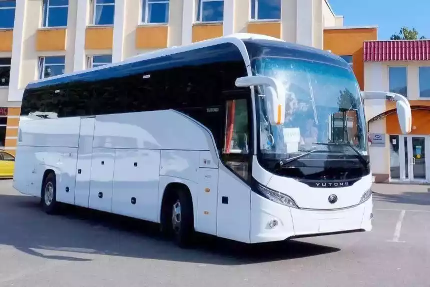 Новые автобусы из Китая прибыли на Гомельщину