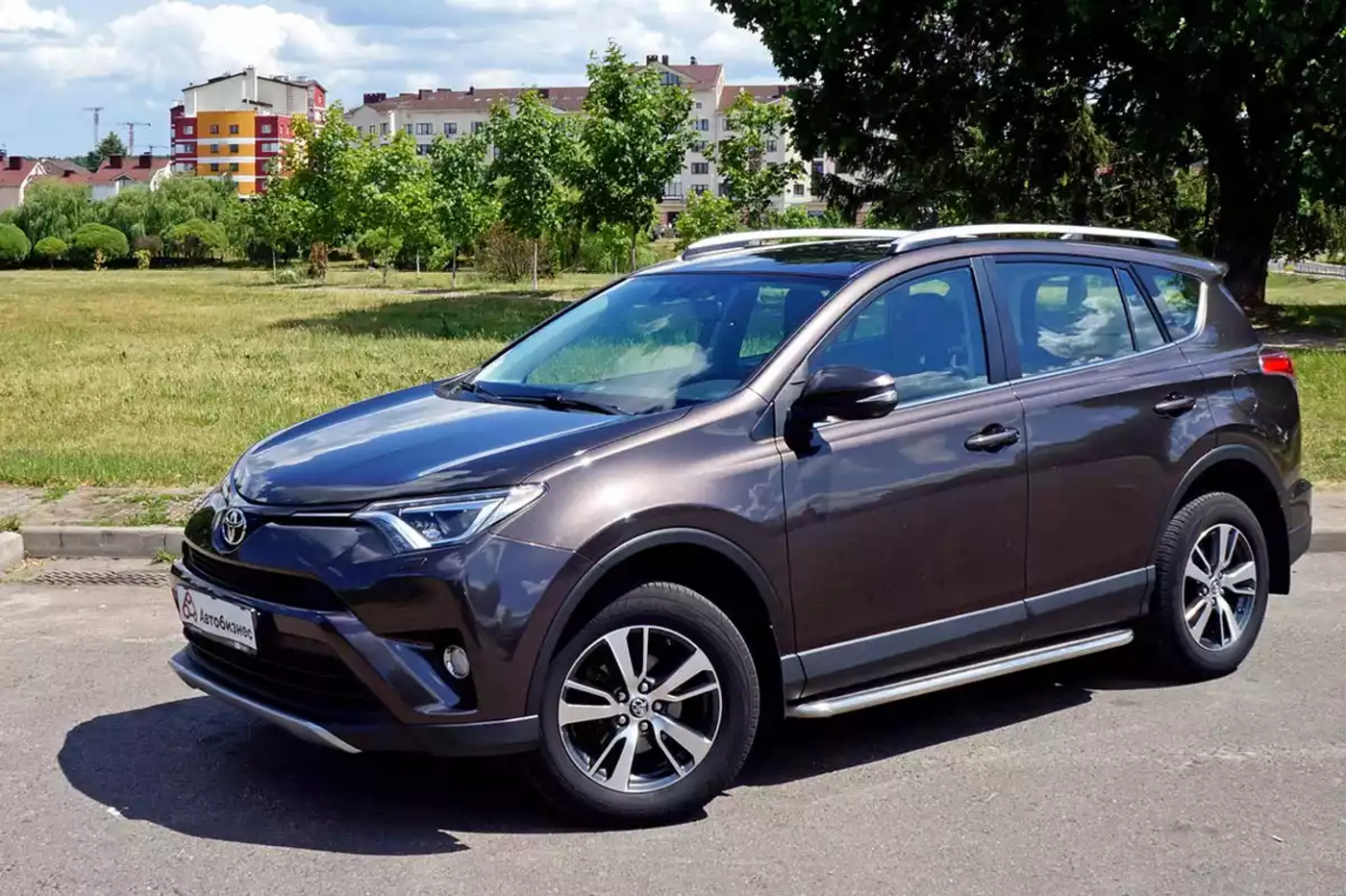 Причины народной любви. Тест-драйв подержанной Toyota RAV4