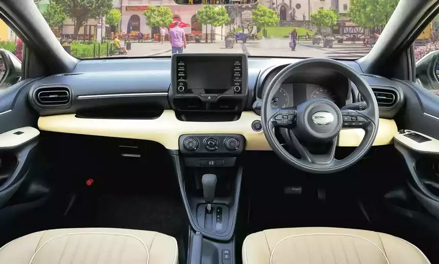 30-летие Mitsuoka Viewt: четыре поколения подражания Jaguar
