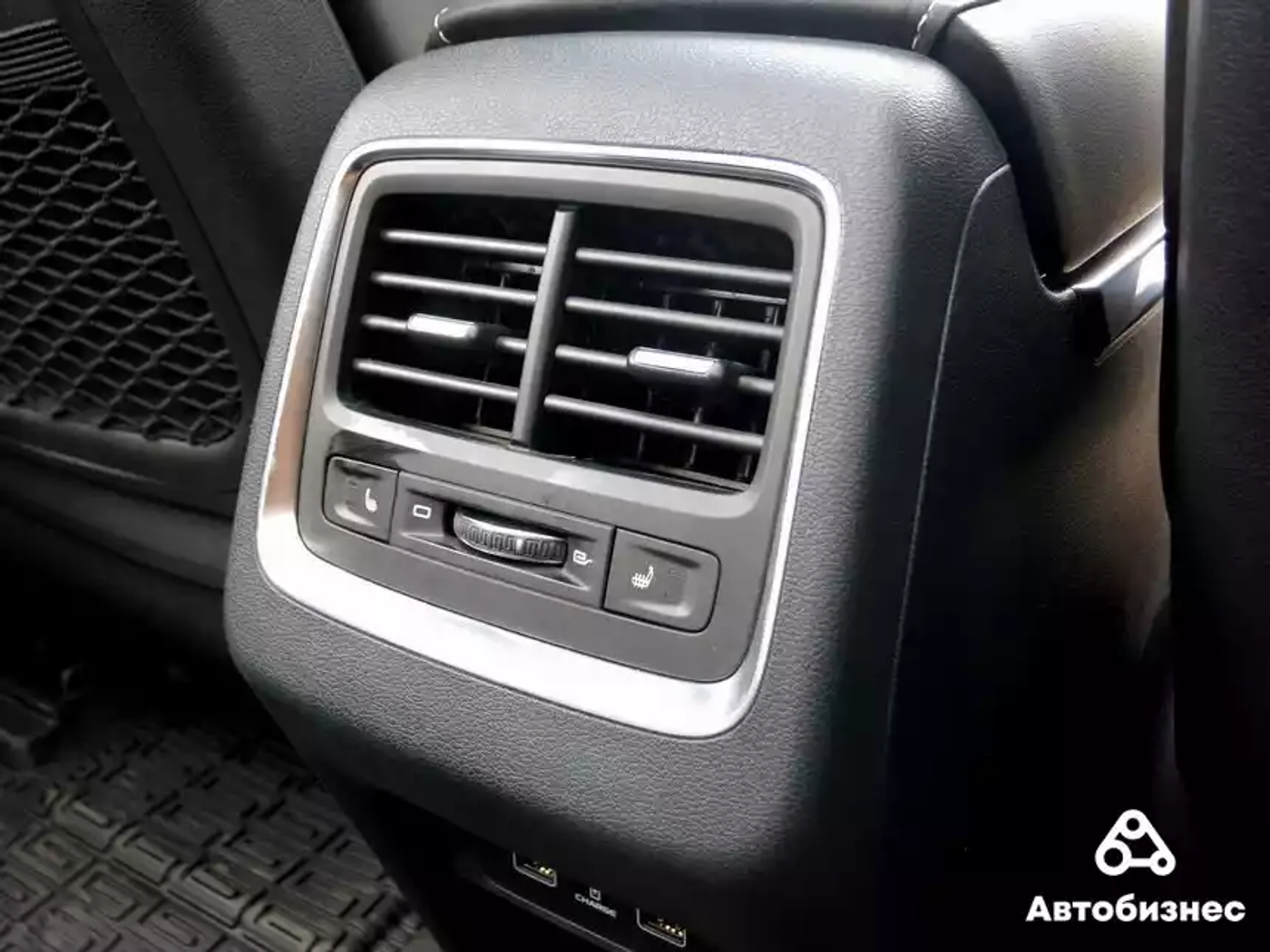 На что жалуетесь? Слабое ЛКП и другие недостатки Geely Atlas Pro