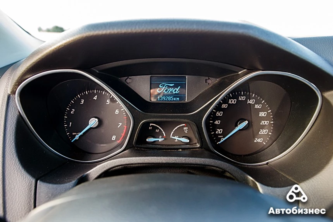 «Перевел 500 долларов аванса даже без личного осмотра». Мнение владельца Ford Focus