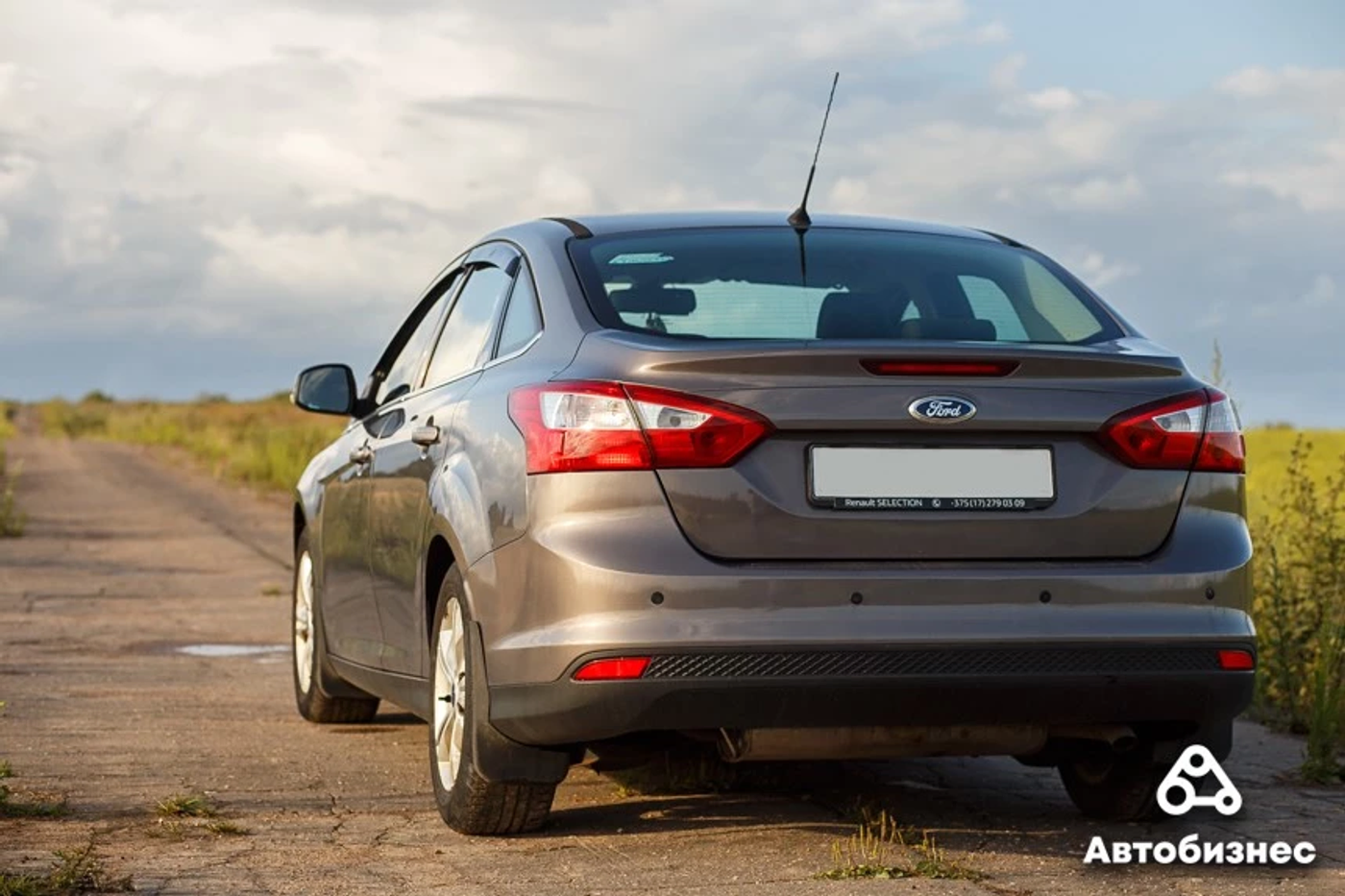 «Перевел 500 долларов аванса даже без личного осмотра». Мнение владельца Ford Focus