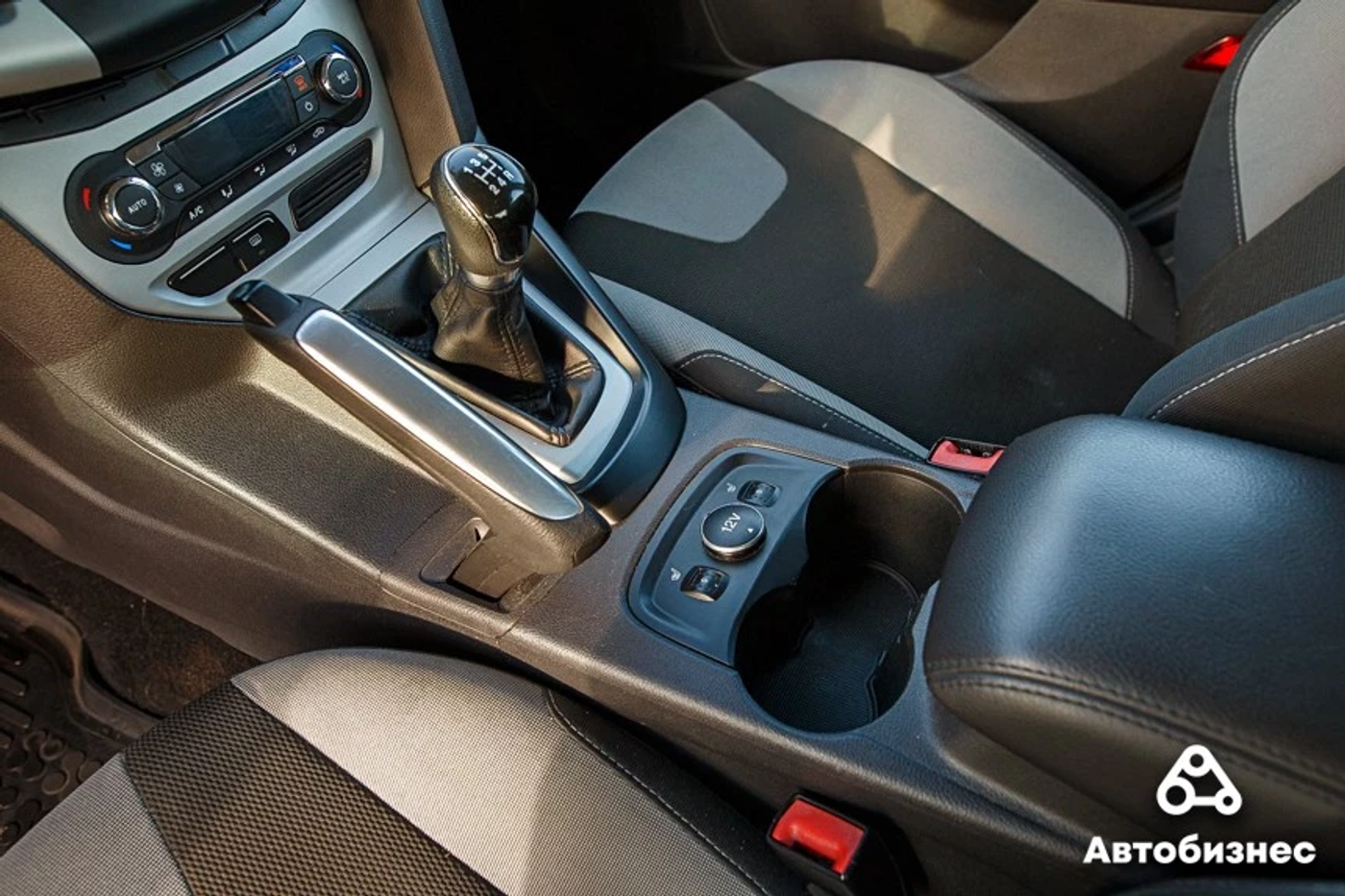 «Перевел 500 долларов аванса даже без личного осмотра». Мнение владельца Ford Focus