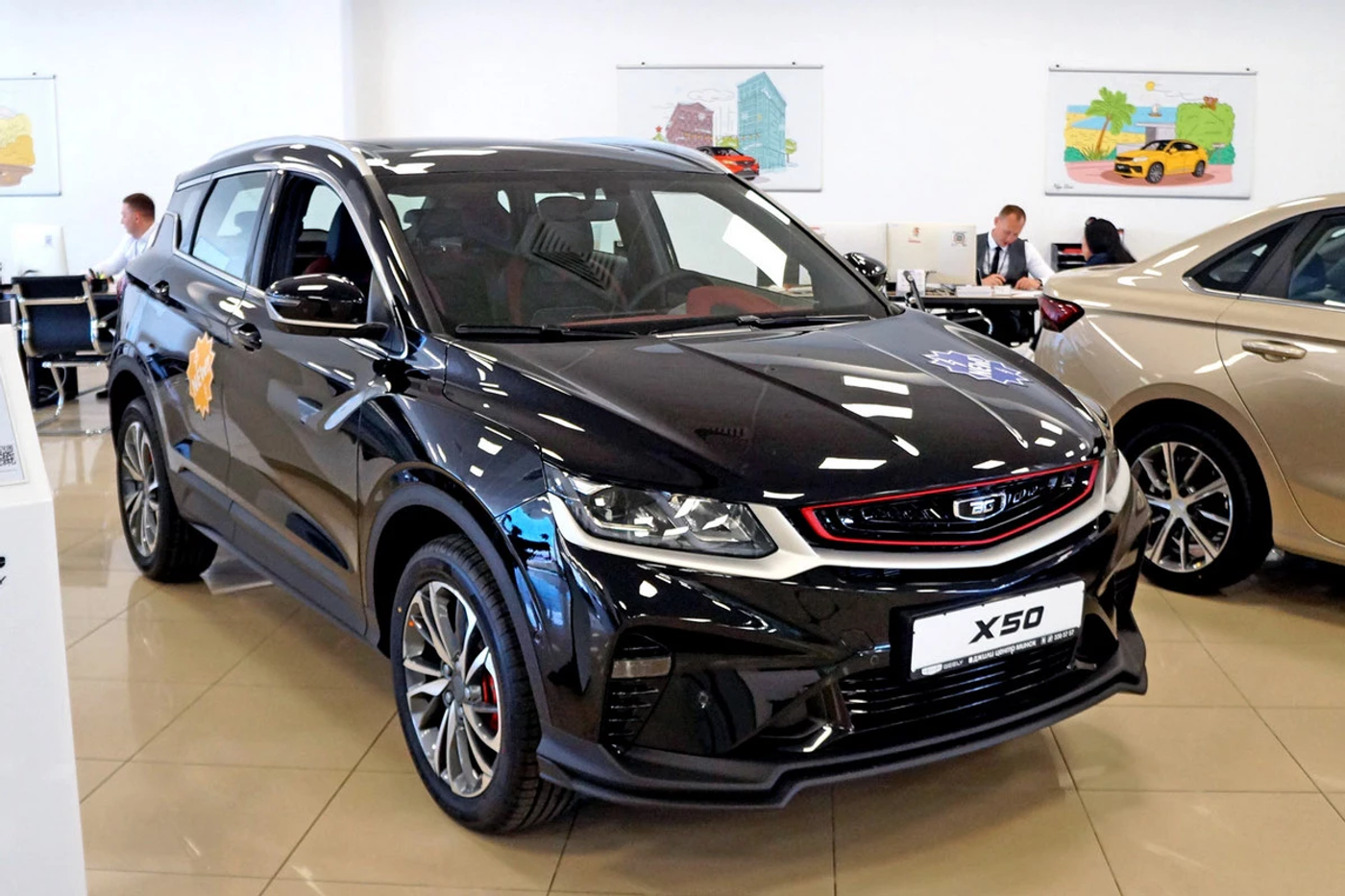 Отличия BelGee X50 от Geely Coolray пока исключительно косметические