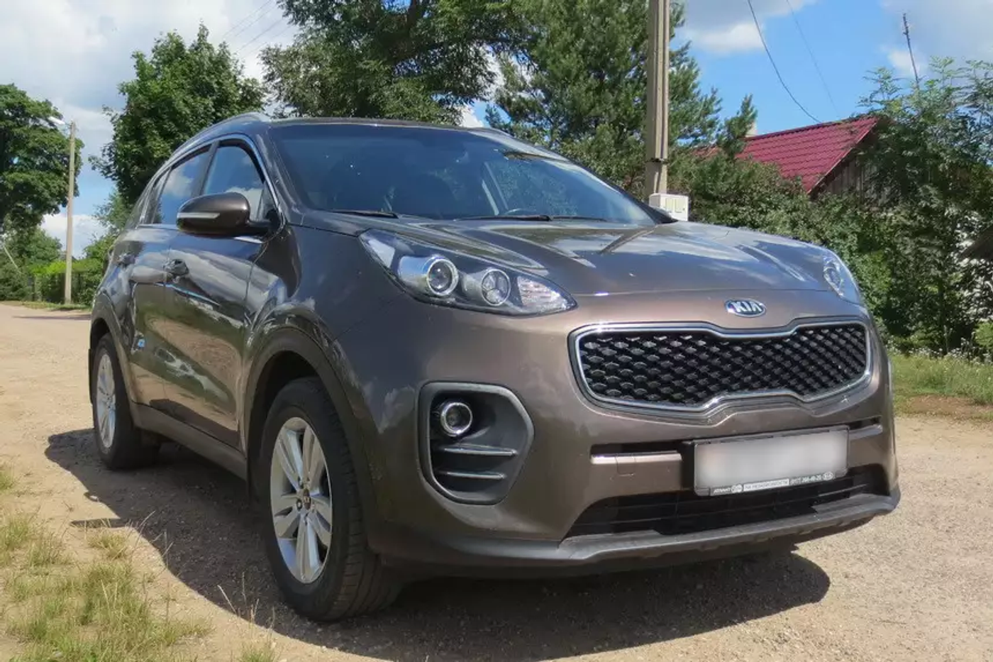«За стекло дилер насчитал 900 долларов». Мнение владельца Kia Sportage