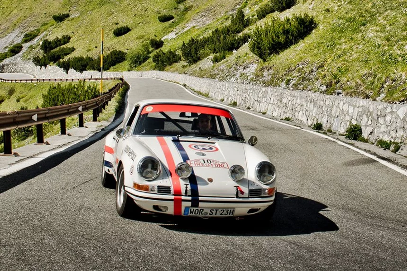60-летие классики: знакомимся с юбилейным Porsche 911 S/T