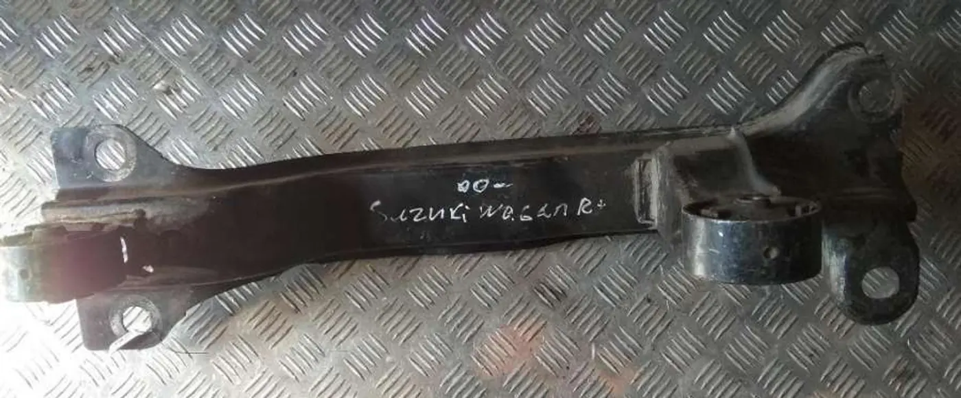 Балка под радиатор к Suzuki Wagon R 2002
