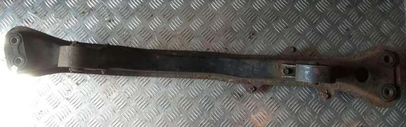 Балка под радиатор к Kia Joice 2001