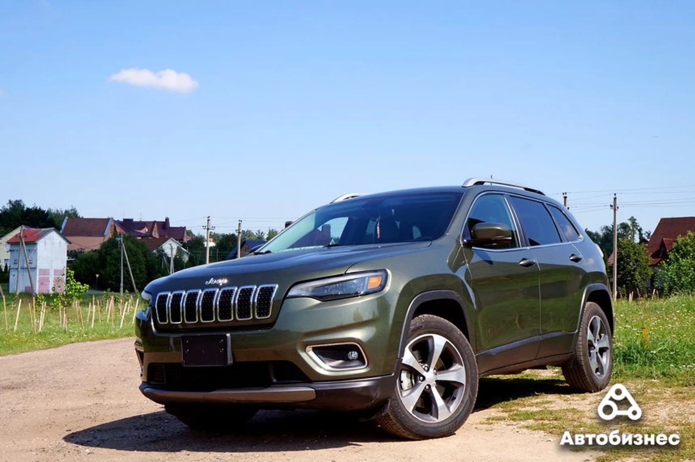 Король кроссоверов: тест подержанного Jeep Cherokee