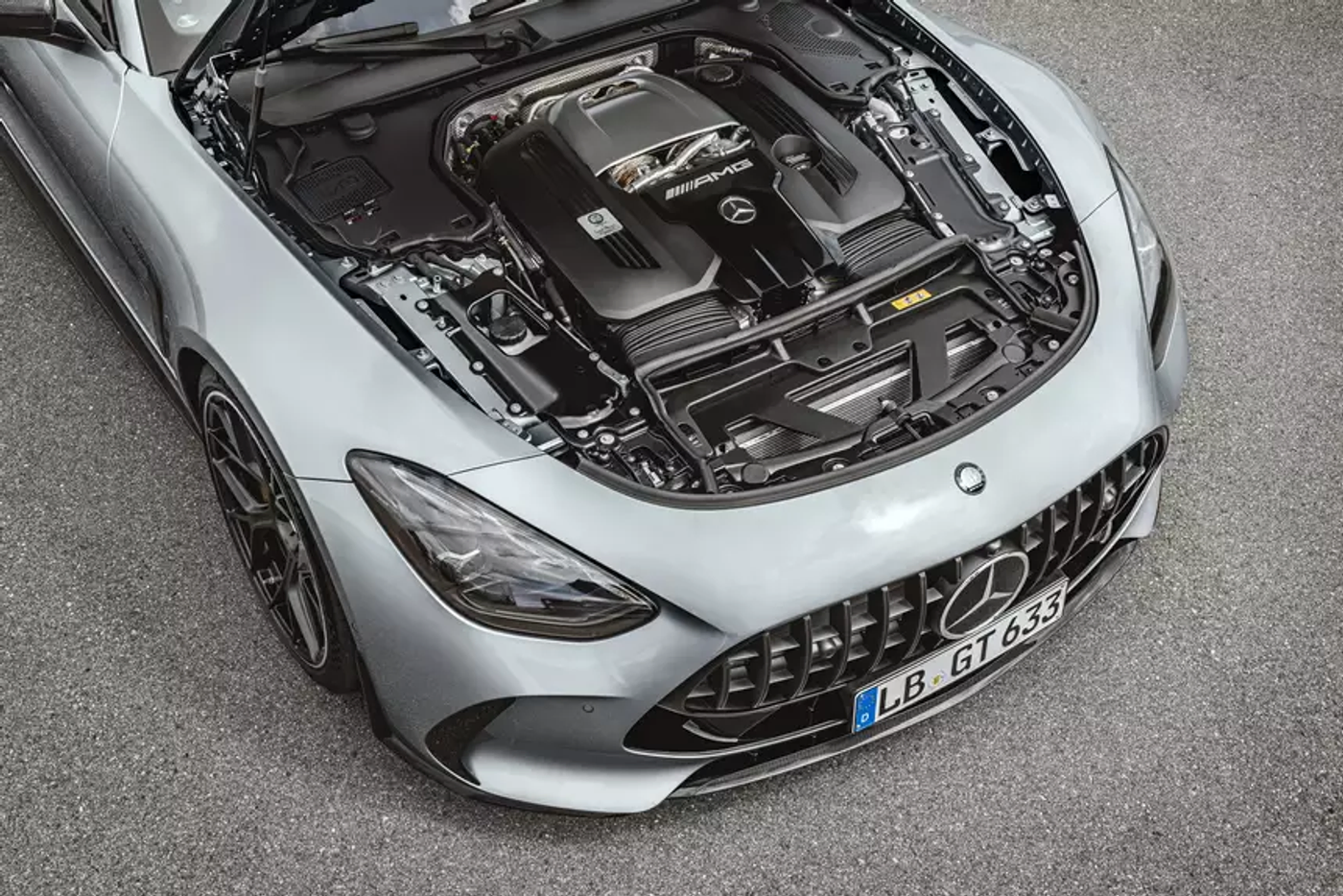 Полноприводный и полноуправляемый: знакомимся с новым Mercedes-AMG GT