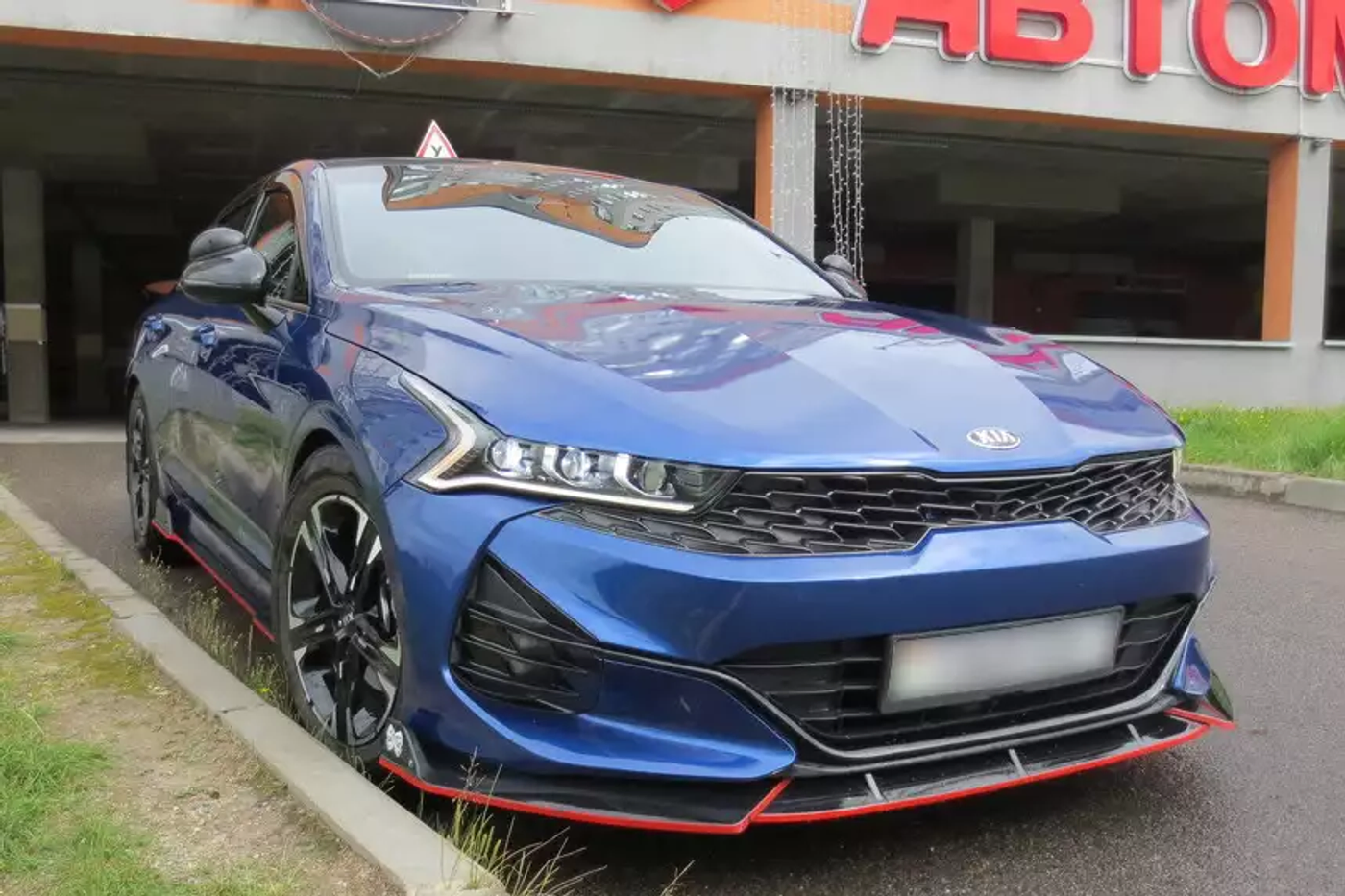 «Недостаток только один – проходимость». Мнение владельца Kia K5