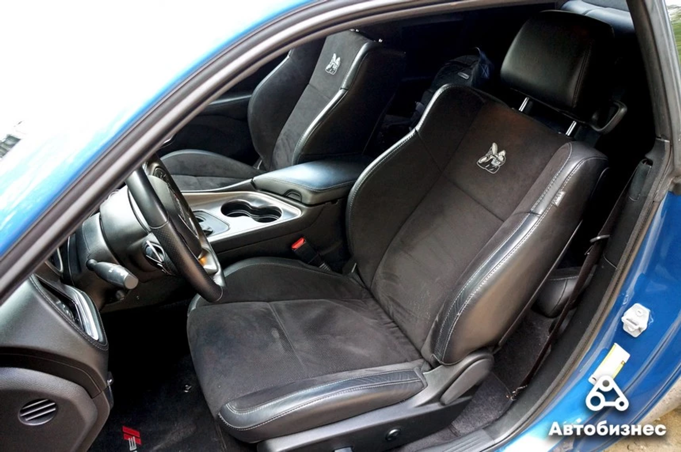 Тест Dodge Challenger 6.4 R/T Scat Pack: серийный убийца