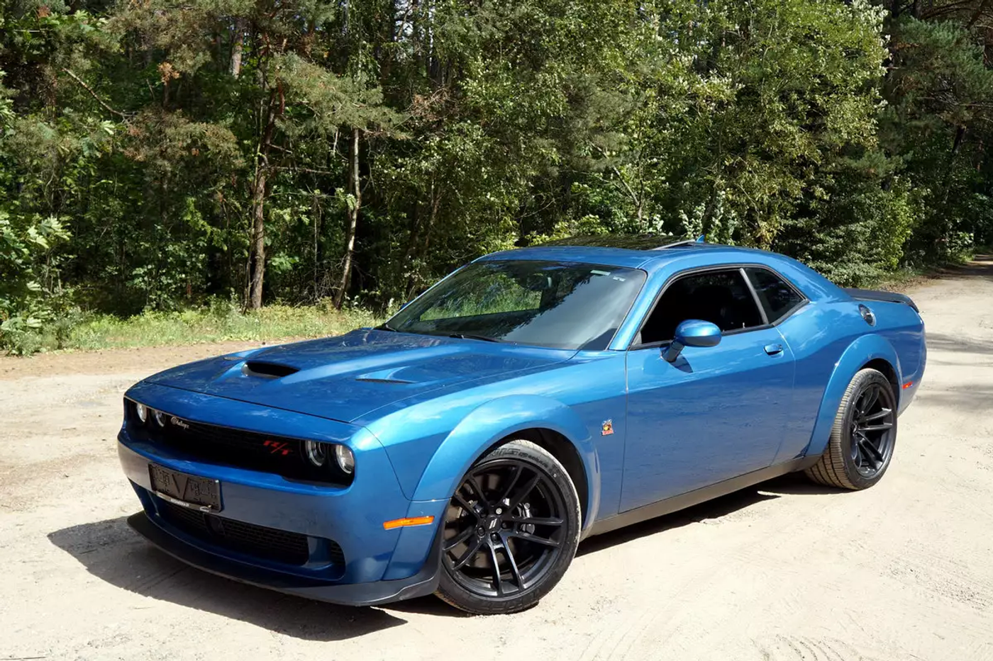 Тест Dodge Challenger 6.4 R/T Scat Pack: серийный убийца