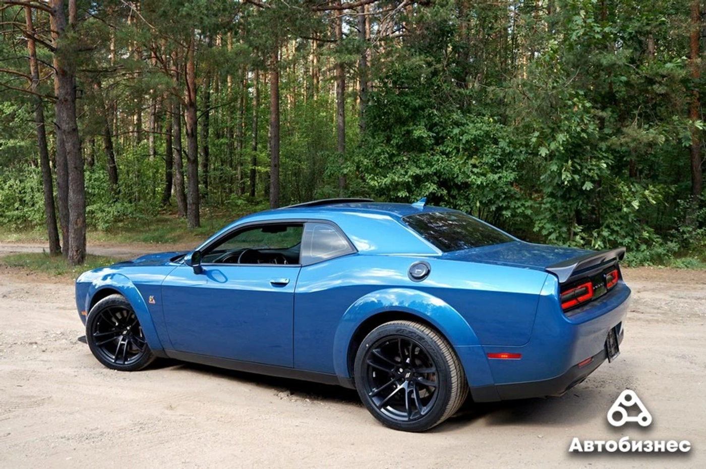 Тест Dodge Challenger 6.4 R/T Scat Pack: серийный убийца
