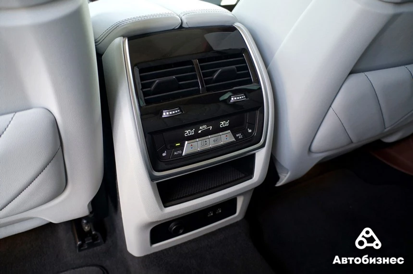 Тест BMW XM: современное искусство