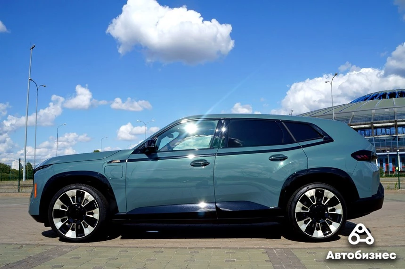Тест BMW XM: современное искусство