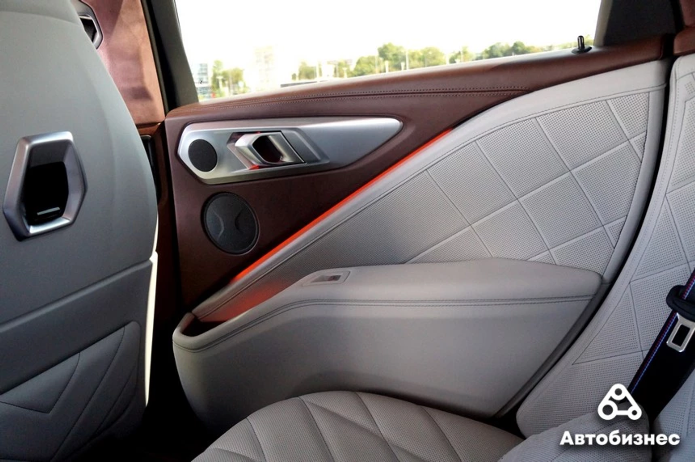 Тест BMW XM: современное искусство