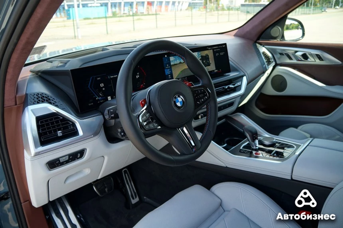 Тест BMW XM: современное искусство